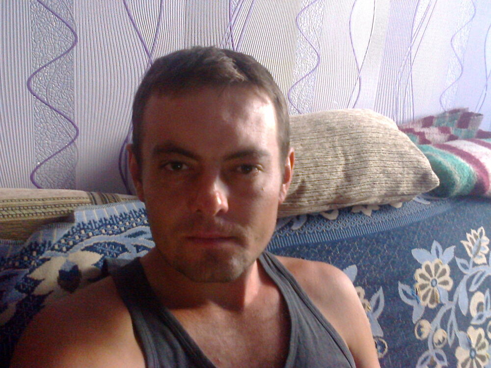  ,   Serzh, 40 ,   