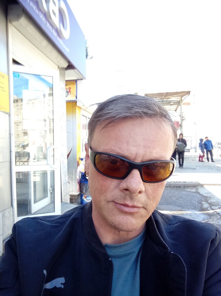  ,   Nikls , 44 ,     , c 