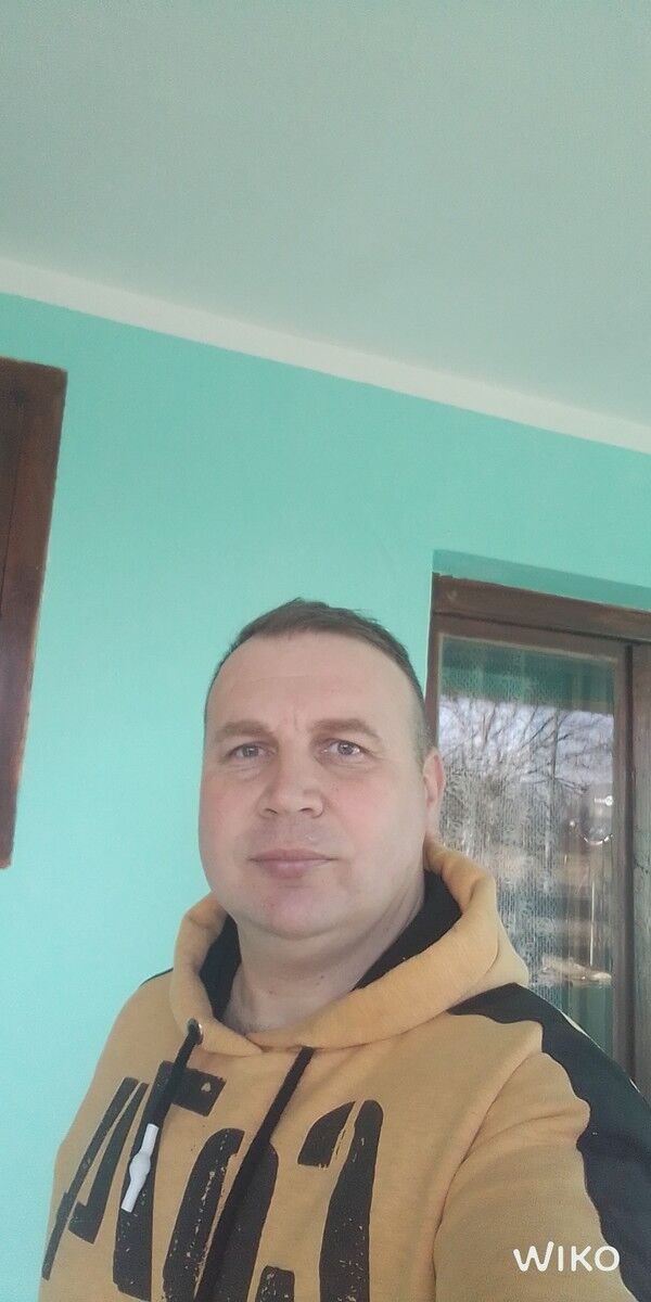 Kraljevo,   Dejan, 45 ,   ,   , c 