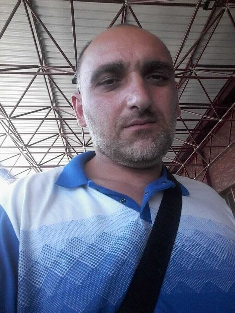  19955843  Binali, 43 ,    