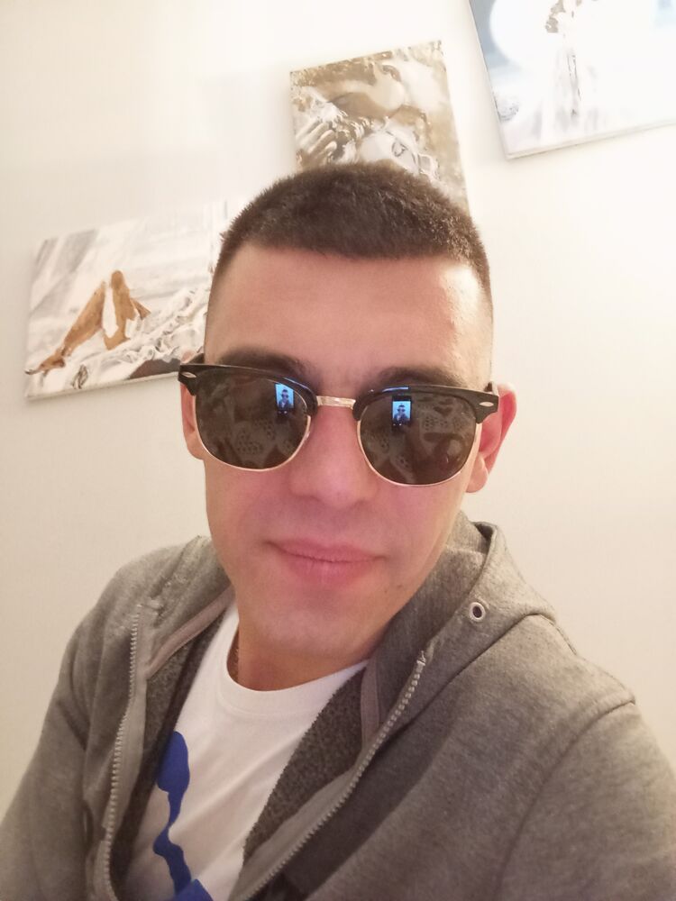  49535553  , 29 ,    Cesano Maderno