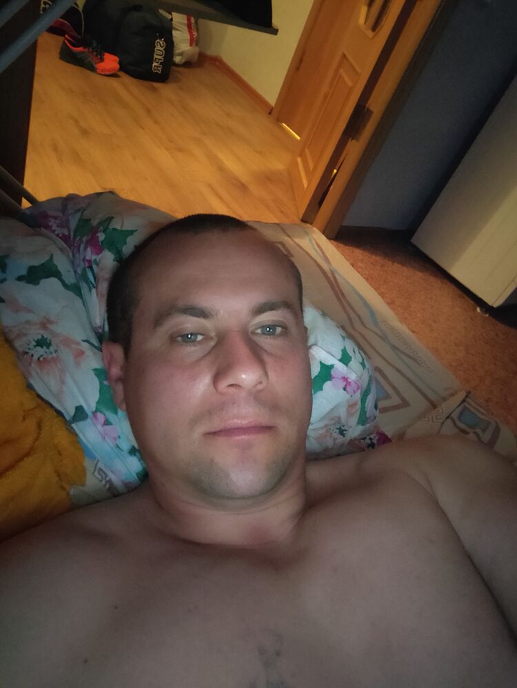  23477593  , 40 ,    
