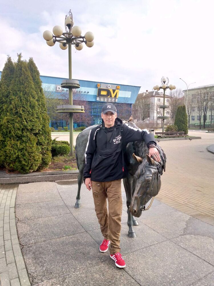  ,   Vladimir, 44 ,   ,   , c , 