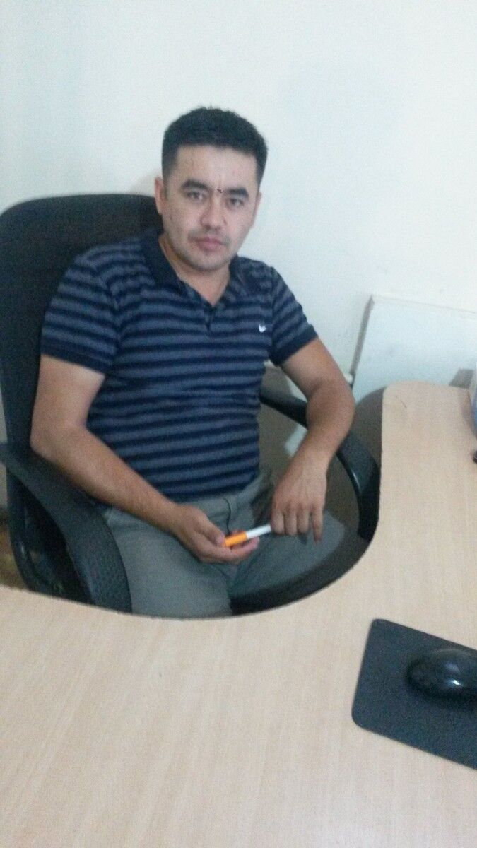  ,   Komron, 40 ,   , 