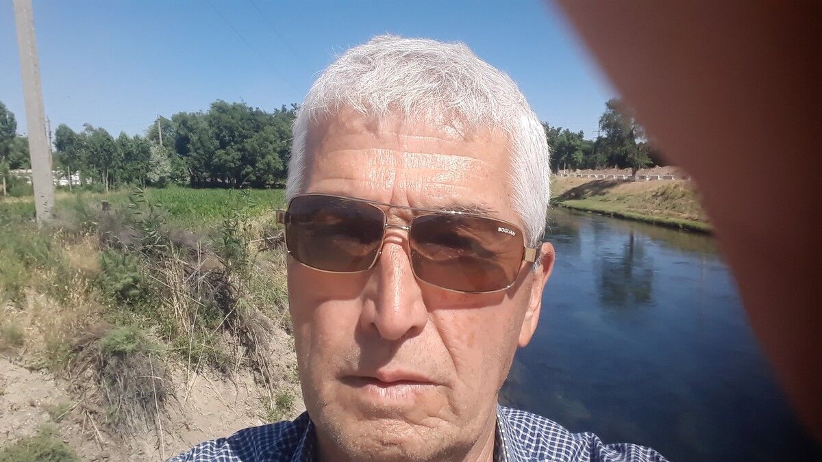  16403483  , 56 ,    