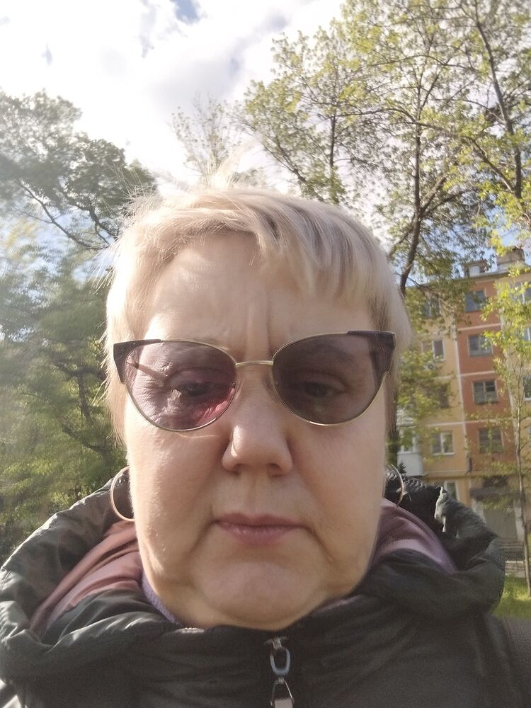  43713683  , 52 ,    
