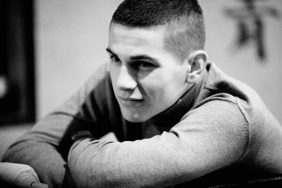  7350593  Igrivai, 38 ,    