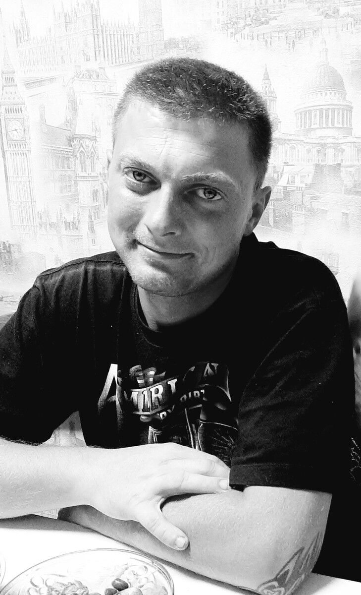 ,   Yury, 36 ,   ,   , c 