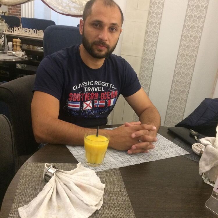 ���� 23137813 ������� Aaaa, 42 ����, ���� ���������� � �������������