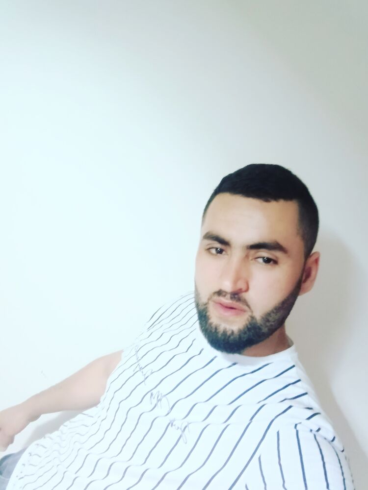  44340493  Ali, 30 ,    Deleted