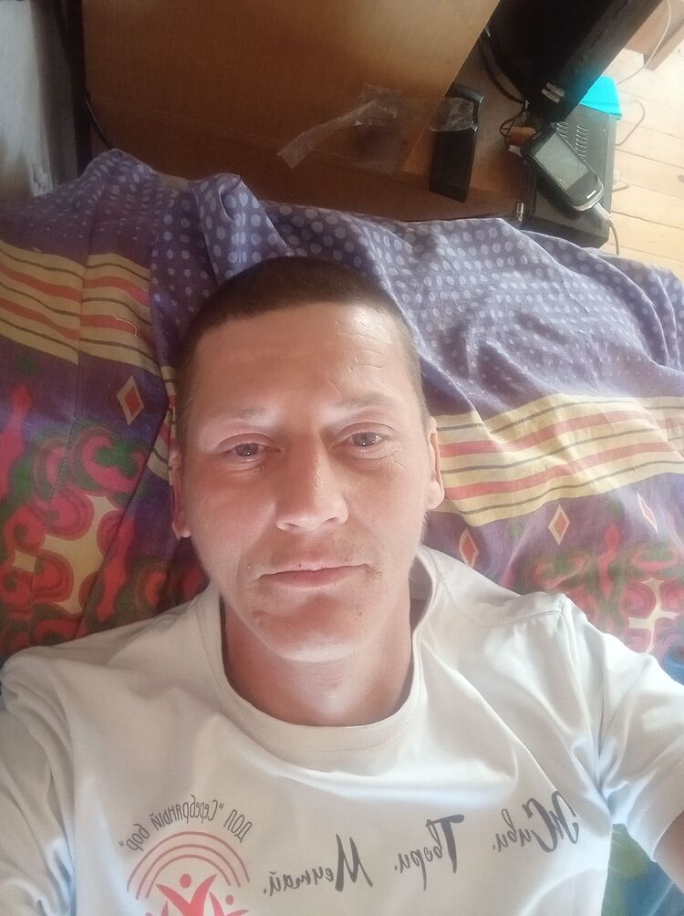  44088073  , 40 ,    