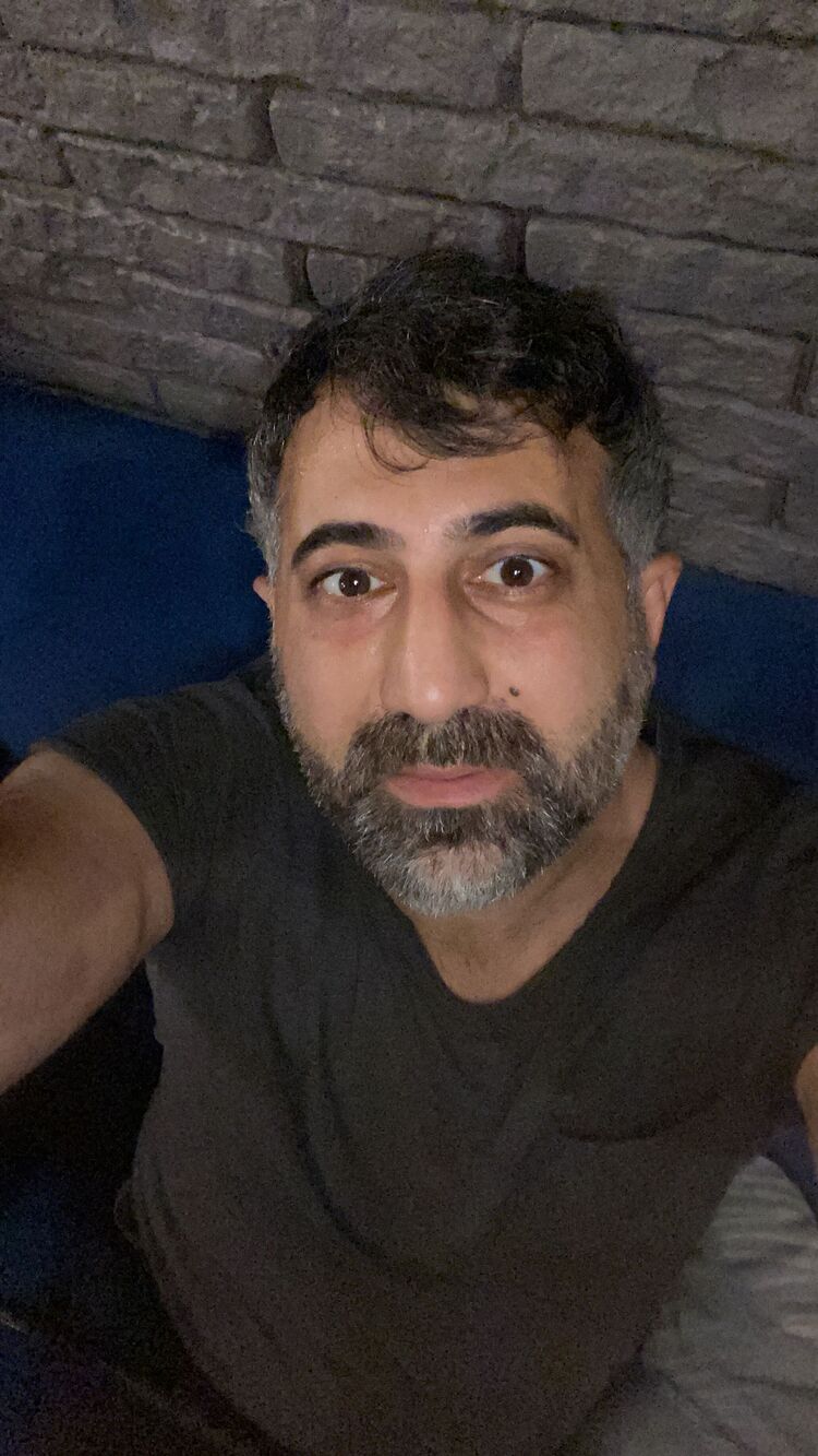  ,   Ruslan, 40 ,   ,   