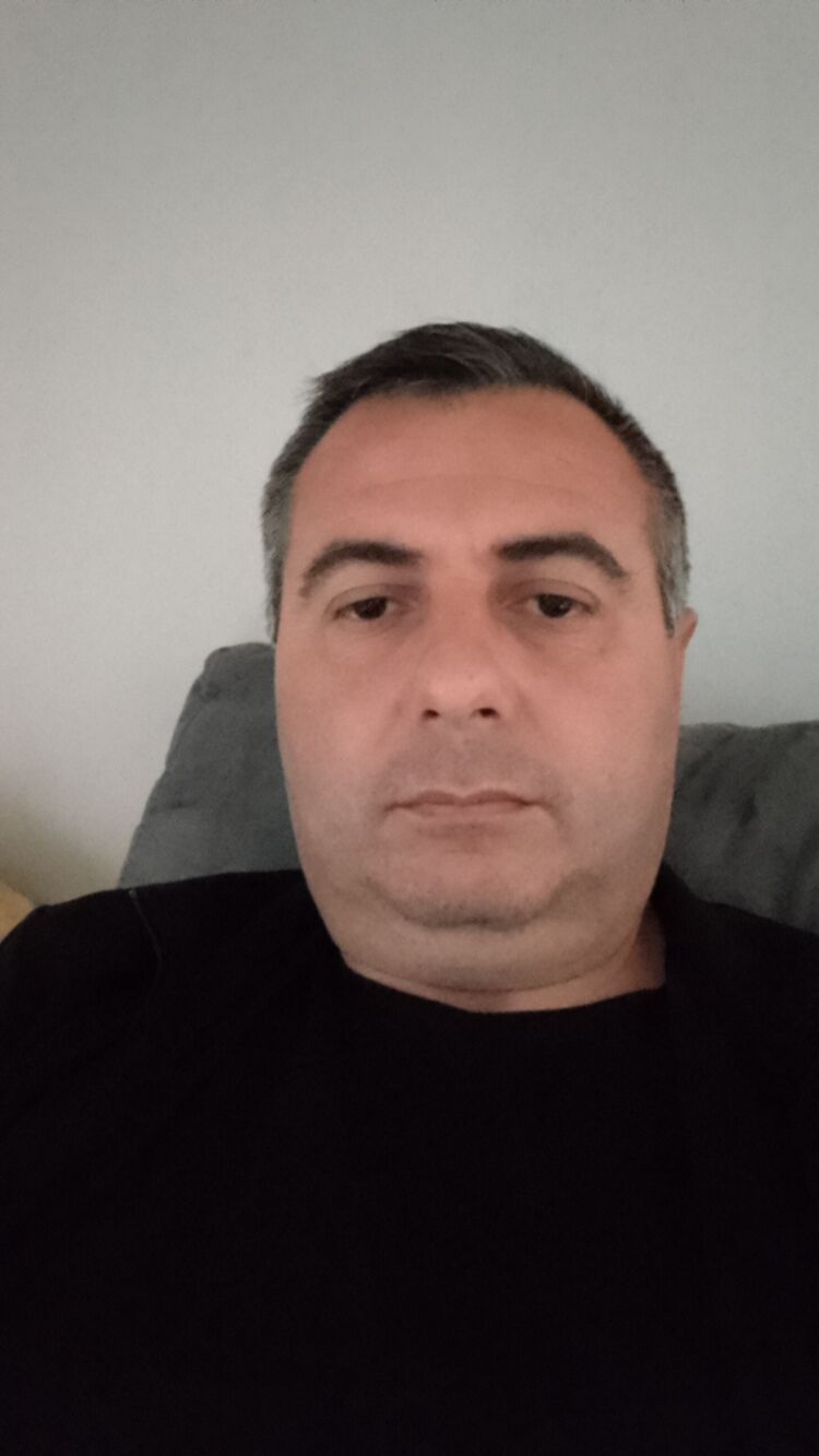  45824123  Zohrab, 45 ,    