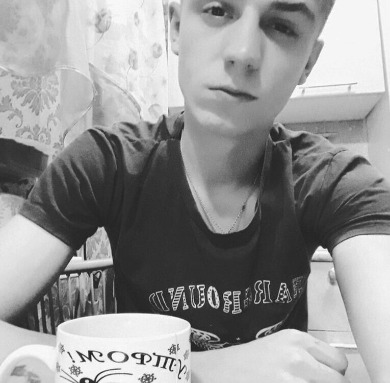  42989343  , 25 ,    