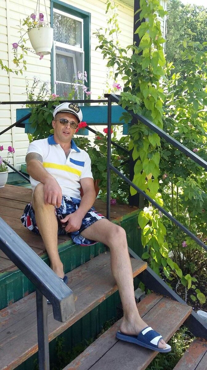  13990063  Vladimir, 40 ,    