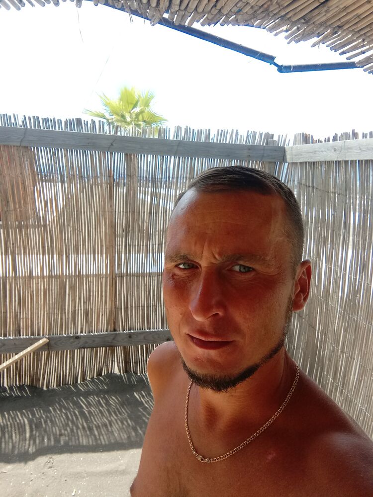  27537363  Denis, 39 ,    Torre Del Greco