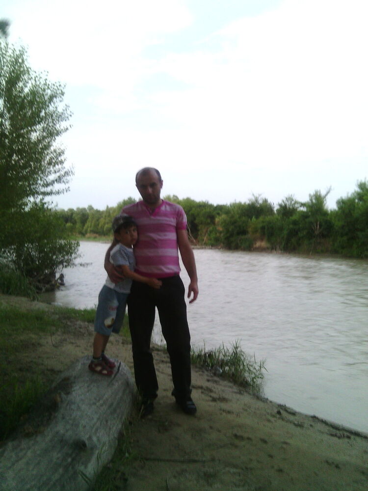  5423333  Artur, 40 ,    