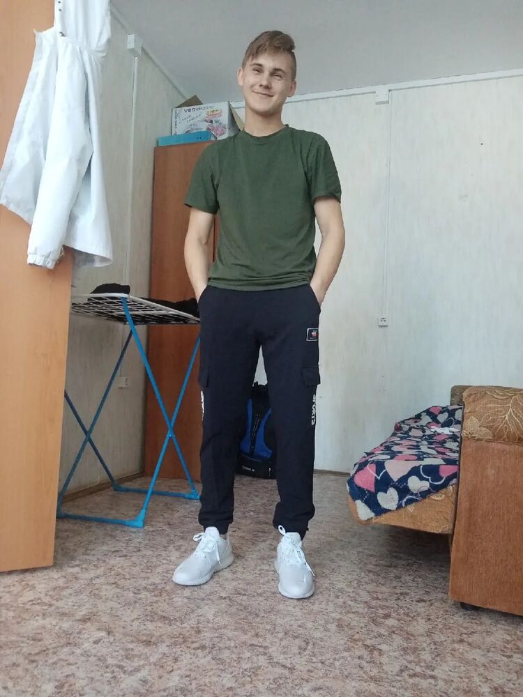  39057883  , 23 ,    