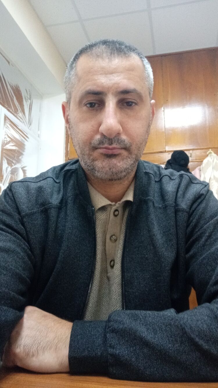  49598993  Kemran, 44 ,    