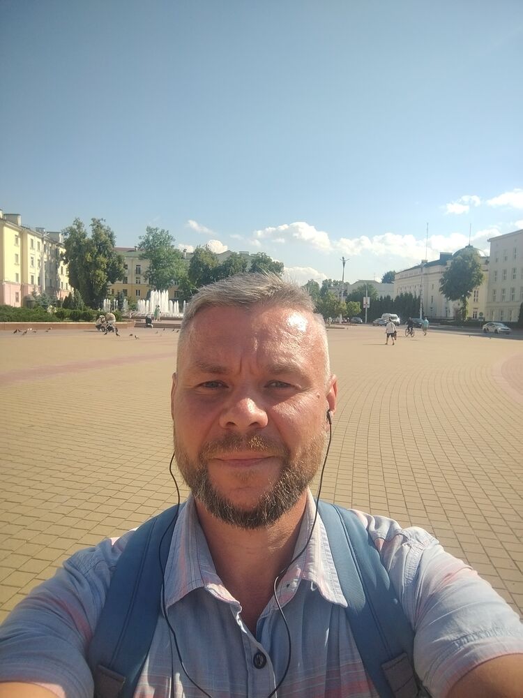  43865283  , 40 ,    