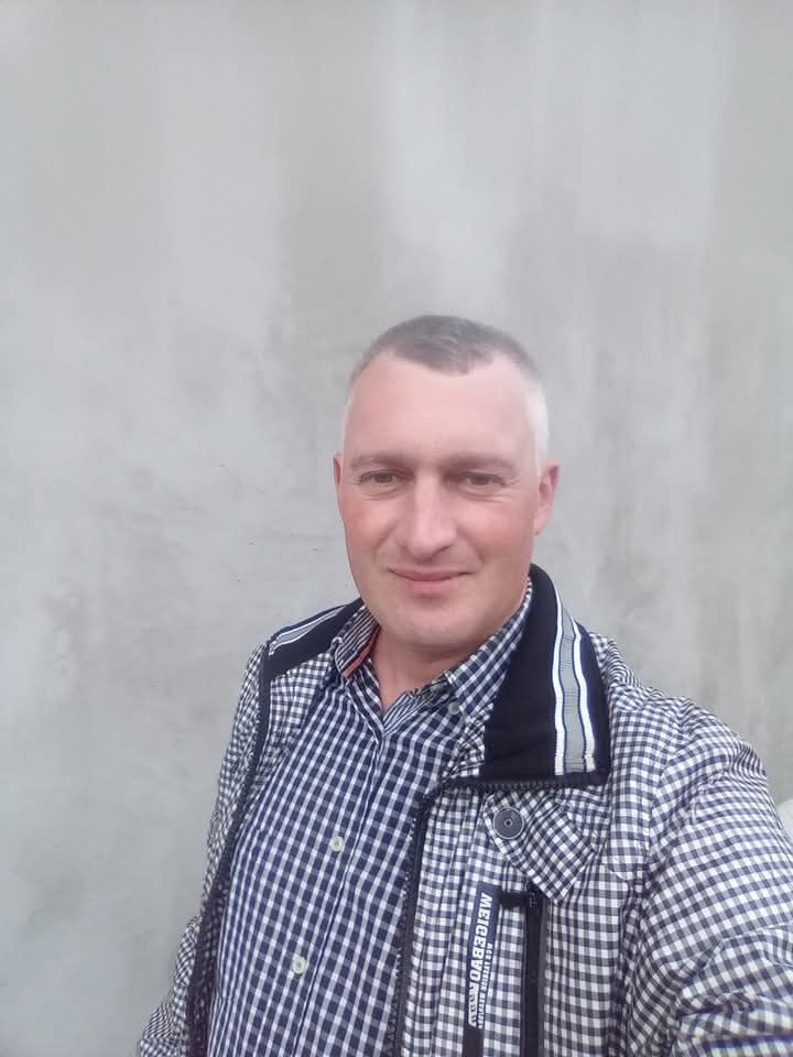  52287423  Andriy, 43 ,    