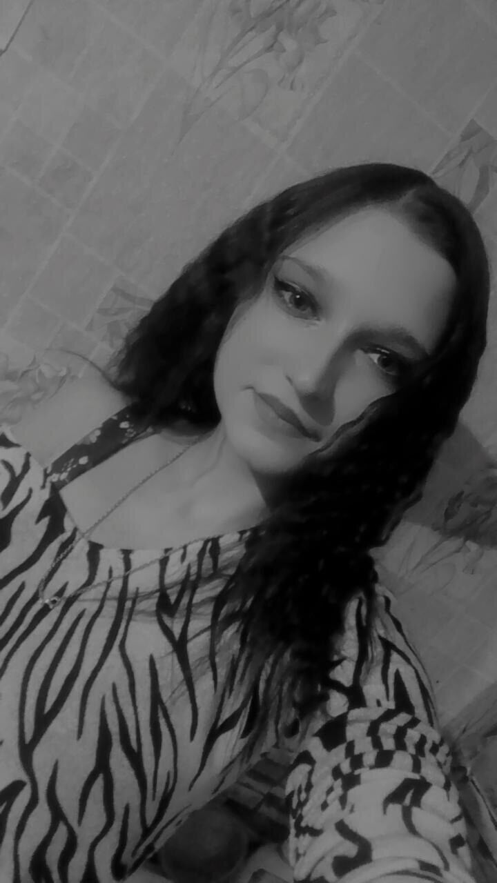  46889773  , 19 ,    