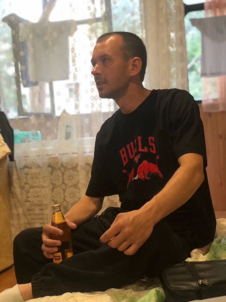  46271983  , 33 ,    