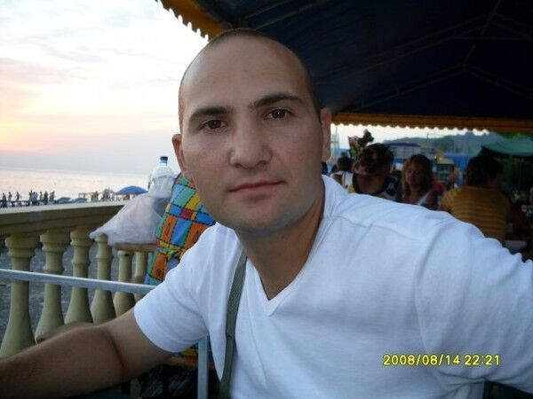  5644233  Ljubo, 45 ,    