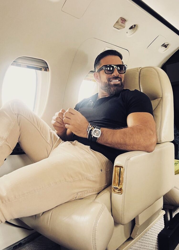  46799183  Federicodiaz, 60 ,    Orono