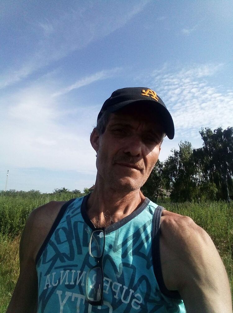  42703293  , 53 ,    