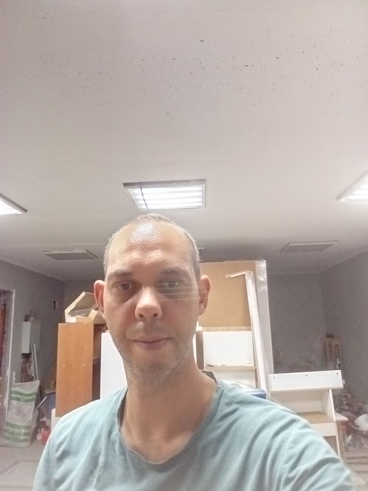  46172933  , 37 ,    
