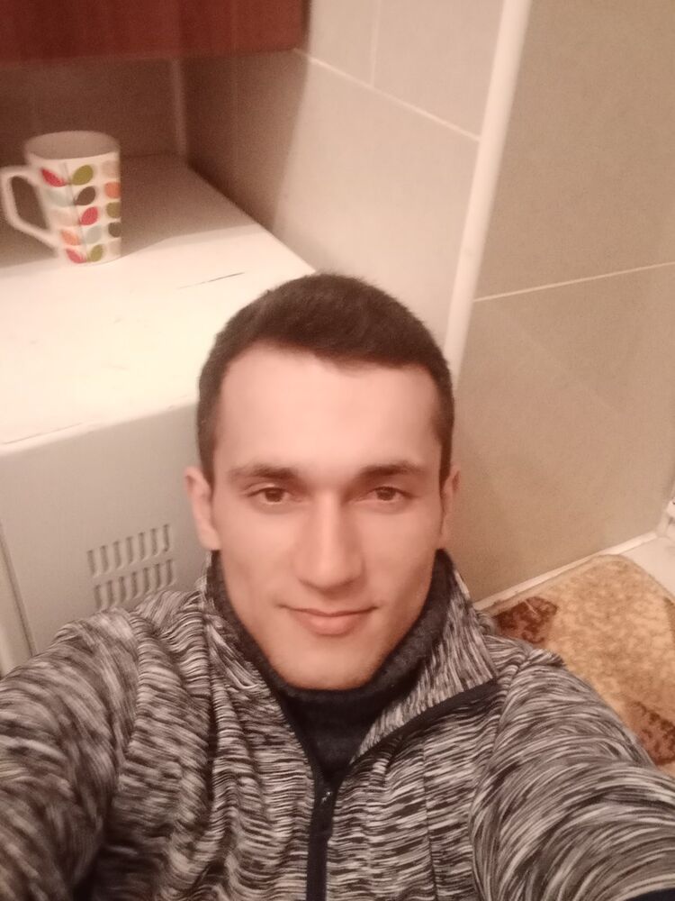  15619523  Alexandr, 37 ,    