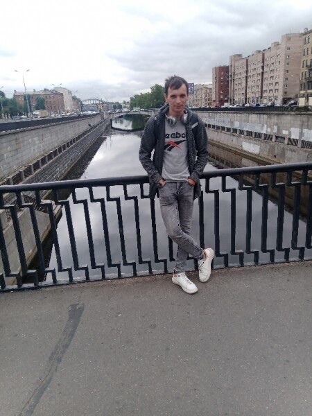  29809493  Denis, 33 ,    