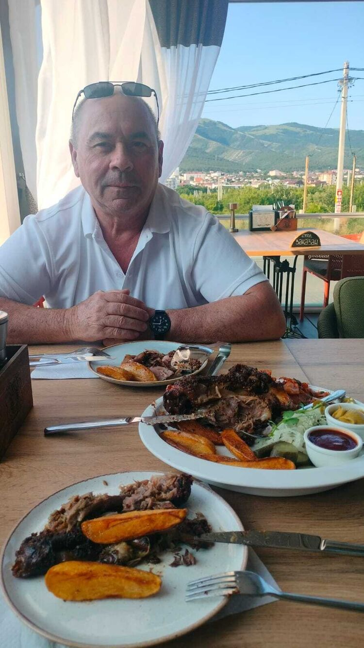  52401193  , 66 ,    --