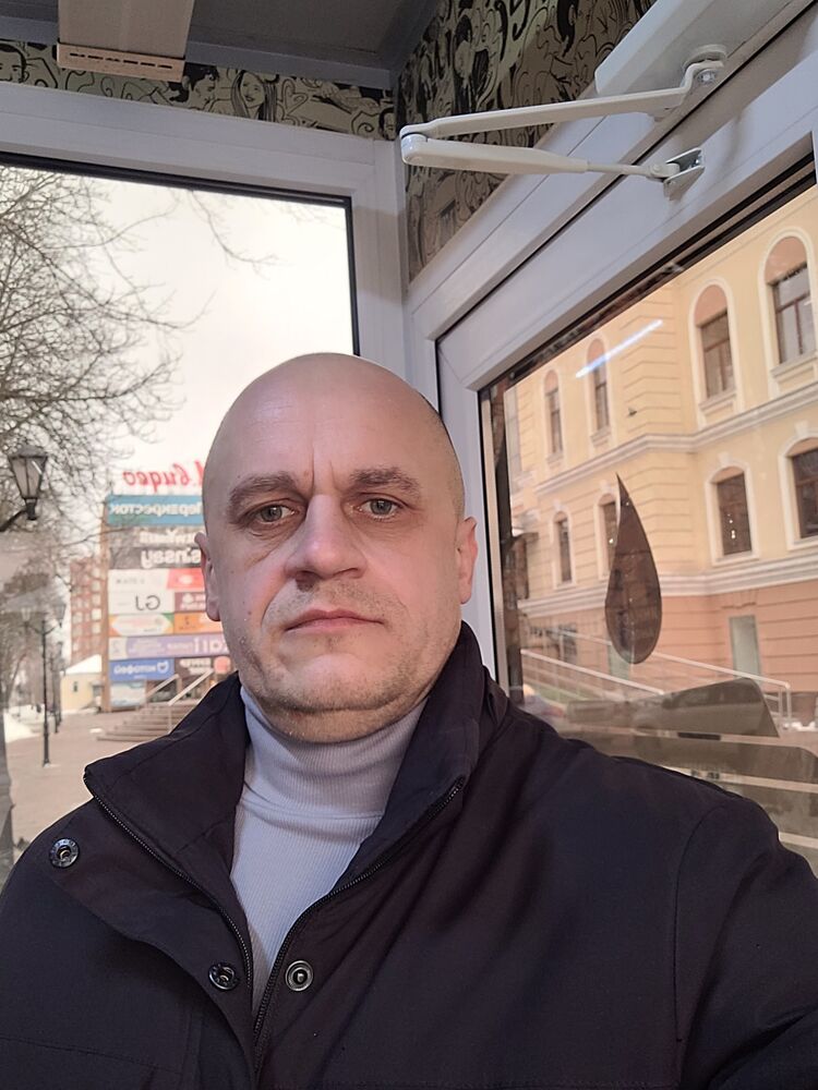  41932853  Sergei, 45 ,    