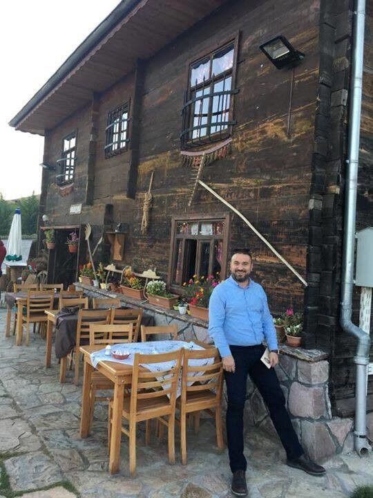  Usak,   Desmond, 56 ,   ,   , c 