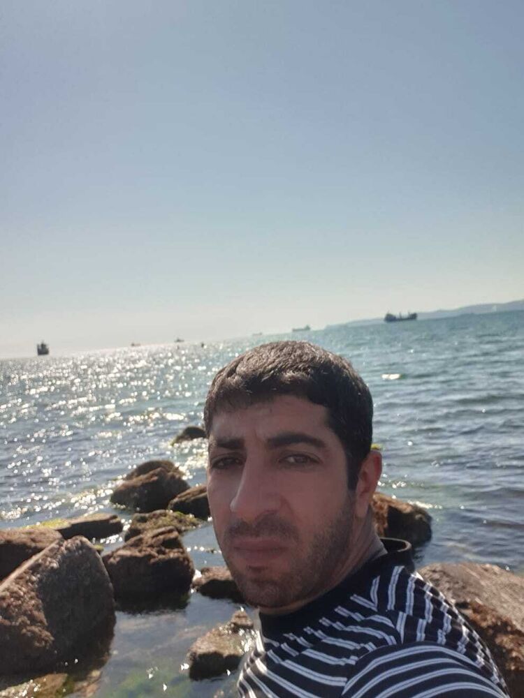  48887963  , 29 ,    