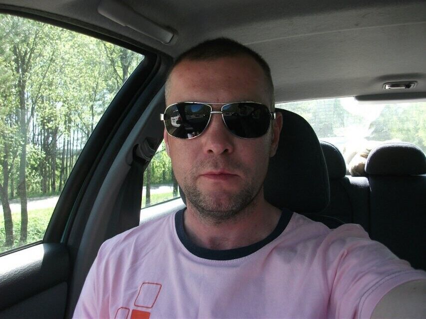  19926683  Igor, 36 ,    