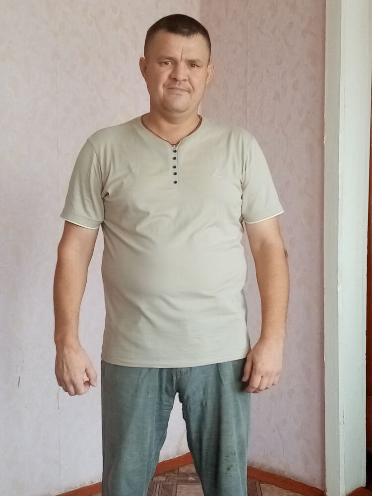  23767783  Witalii, 42 ,    