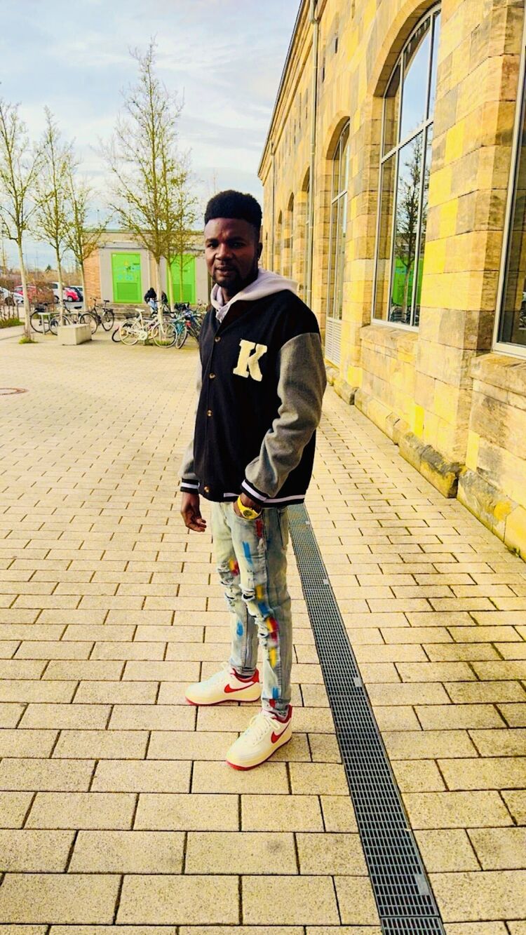  Ismaning,   Kwame, 25 ,   ,   