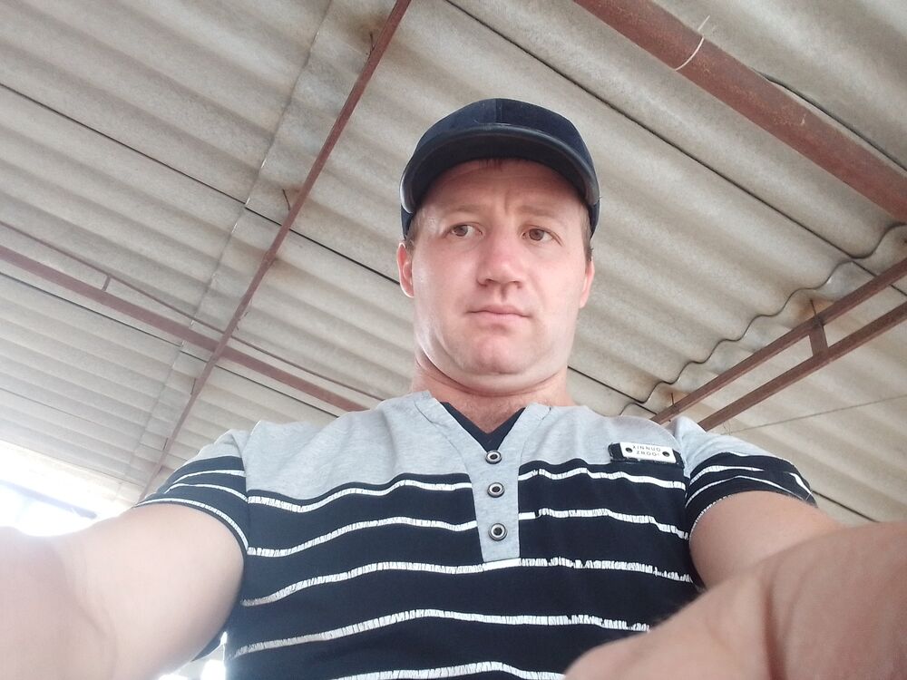  ,   Mixa, 34 ,   c 
