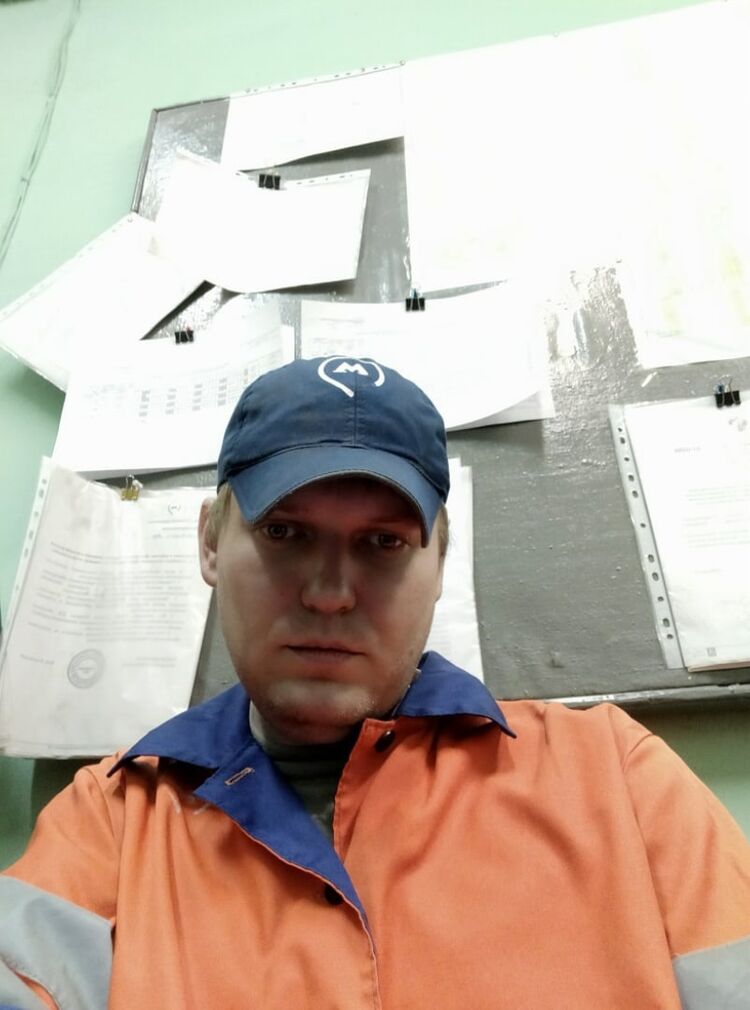  49684193  , 34 ,    