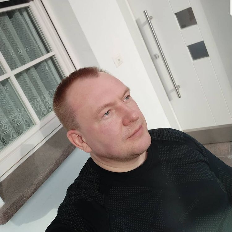  49744133  Alex Andrew, 60 ,    