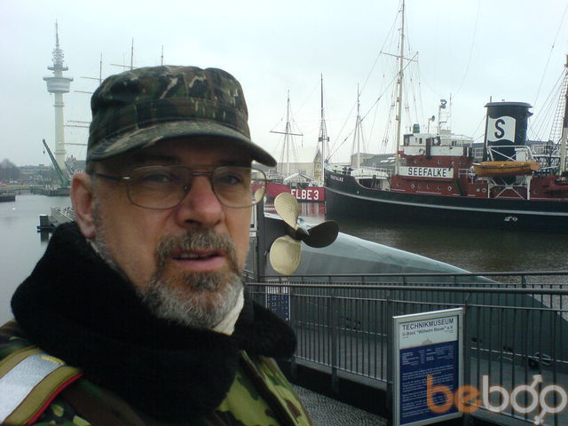  952643  Helg, 69 ,    