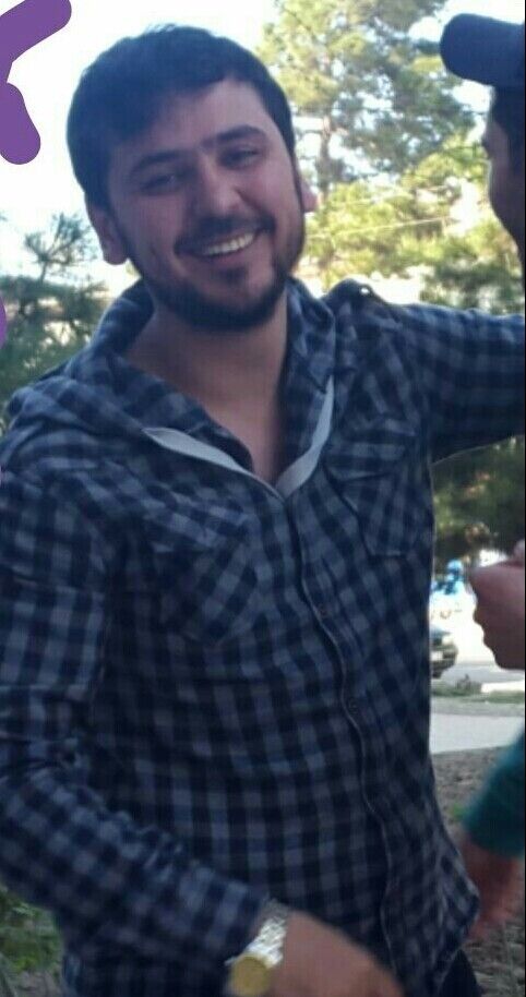  49212333  UMAR, 37 ,    