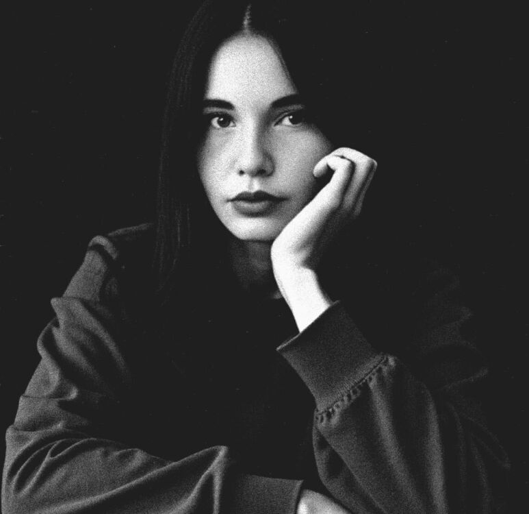  50737723  Ulyashka, 21 ,    