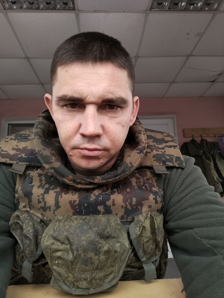  48976423  , 37 ,    