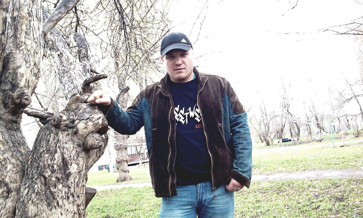  40435973  Vladimir, 46 ,    