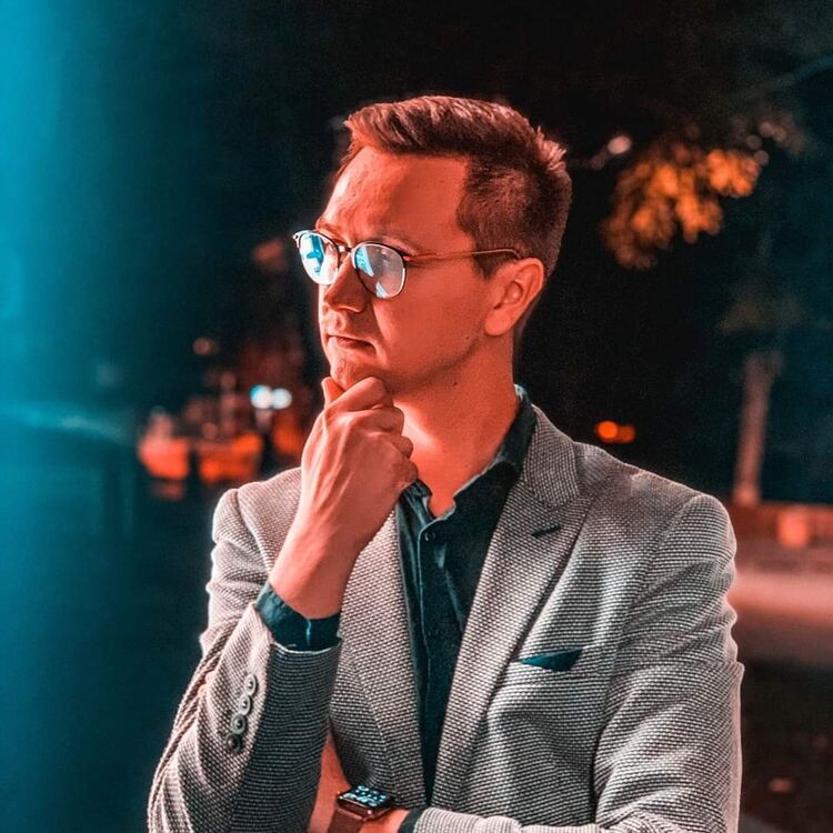  49807823  Vlad, 32 ,    Praha