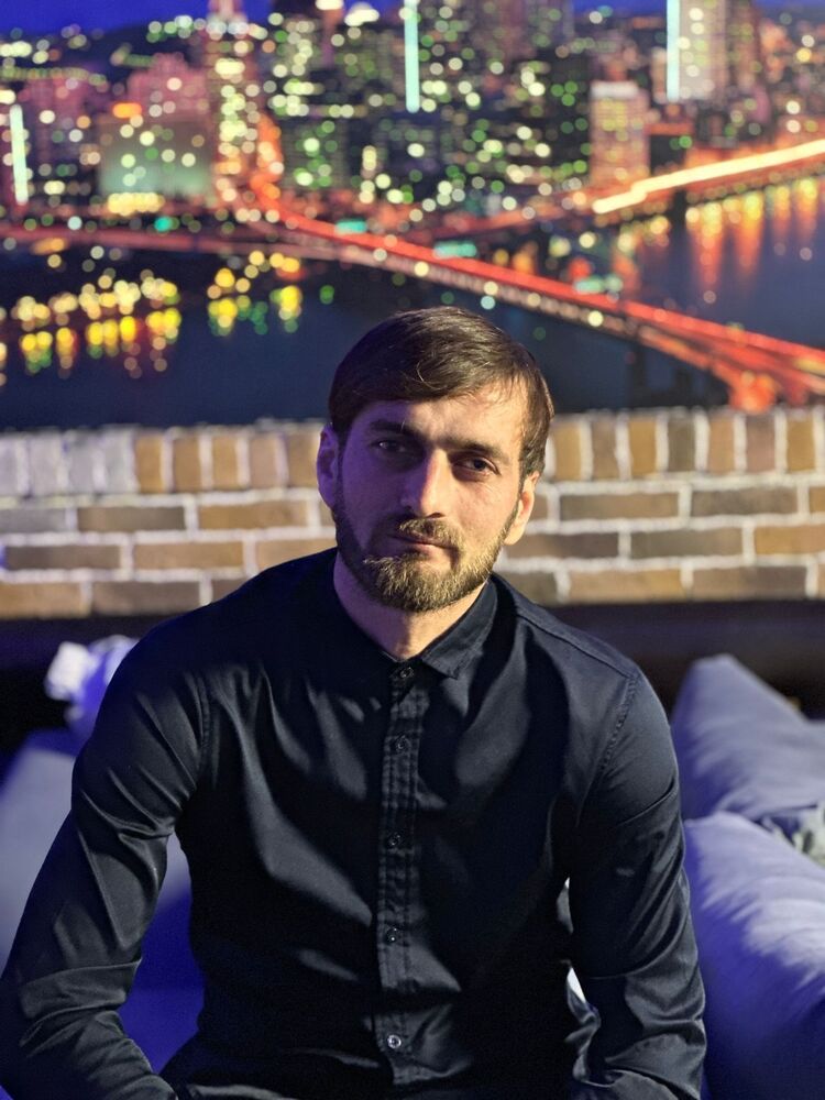  ,   M, 31 ,   ,   